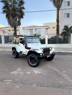 TROLLER T4 2.8 MWM TURBO DIESEL CAPOTA RIGIDA