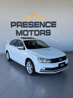 VOLKSWAGEN Jetta 2.0 4P TSI HIGHLINE 211 CV AUTOMÁTICO VOLKSWAGEN Jetta 2.0 4P TSI HIGHLINE 211 CV AUTOMÁTICO