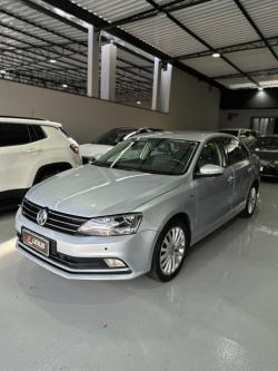 VOLKSWAGEN Jetta 2.0 4P FLEX COMFORTLINE TIPTRONIC AUTOM�TICO