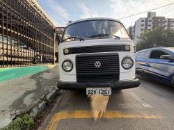 VOLKSWAGEN Kombi 1.4 FLEX STD 9 LUGARES