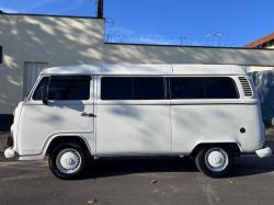 VOLKSWAGEN Kombi 1.4 FLEX STD