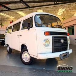 VOLKSWAGEN Kombi 1.4 FLEX STD 9 LUGARES