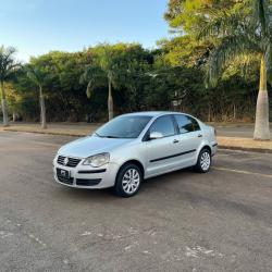 VOLKSWAGEN Polo Sedan 1.6 4P COMFORTLINE FLEX