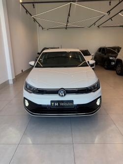VOLKSWAGEN Virtus 1.0 4P 200 TSI FLEX HIGHLINE AUTOM�TICO