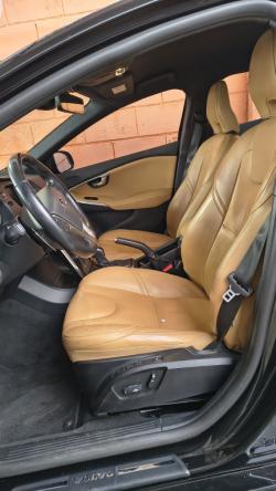 VOLVO V40 2.0 4P T4 MOMENTUM TURBO AUTOM�TICO