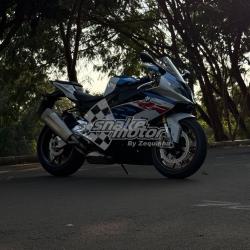 BMW S 1000 RR HP4 STREET