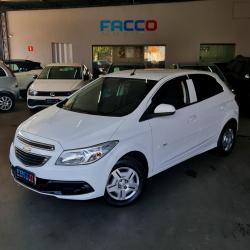 CHEVROLET Onix Hatch 1.0 4P FLEX LT