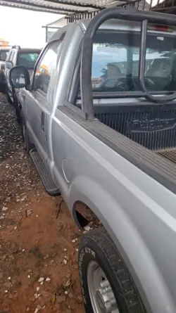 FORD F-250 4.2 XL CABINE SIMPLES