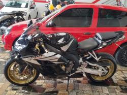 HONDA CBR 1000 RR FIRE BLADE