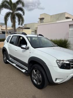 RENAULT Duster 2.0 16V 4P FLEX TECH ROAD