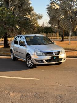 RENAULT Logan 1.0 16V 4P FLEX AUTHENTIQUE
