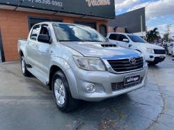 TOYOTA Hilux Caminhonete 3.0 4P SR 4X4 TURBO DIESEL CABINE DUPLA