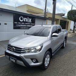 TOYOTA Hilux Caminhonete 2.7 16V 4P SRV FLEX CABINE DUPLA AUTOMTICO