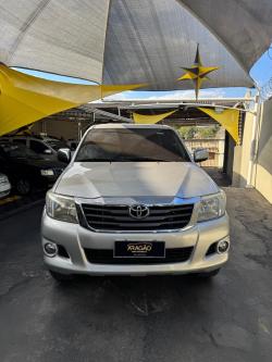 TOYOTA Hilux Caminhonete 2.7 16V 4P SR FLEX CABINE DUPLA AUTOMTICO