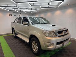 TOYOTA Hilux Caminhonete 3.0 4P 4X4 SRV TURBO DIESEL CABINE DUPLA AUTOMTICO