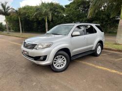 TOYOTA Hilux SW4 2.7 16V 4P SR AUTOMTICO