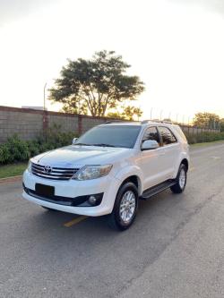TOYOTA Hilux SW4 2.7 16V 4P SR FLEX AUTOMTICO