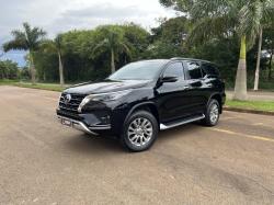 TOYOTA Hilux SW4 2.8 16V 4P SRX 4X4 7 LUGARES TURBO DIESEL AUTOMTICO