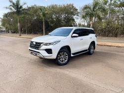 TOYOTA Hilux SW4 2.8 16V 4P SRX 4X4 7 LUGARES TURBO DIESEL AUTOMTICO
