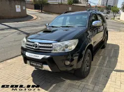 TOYOTA Hilux SW4 3.0 16V 4P SRV 4X4 7 LUGARES TURBO DIESEL AUTOMTICO