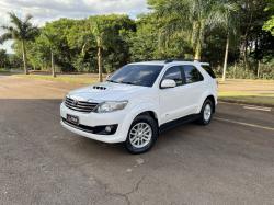 TOYOTA Hilux SW4 3.0 16V 4P SRV 4X4 7 LUGARES TURBO DIESEL AUTOMTICO