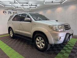 TOYOTA Hilux SW4 3.0 16V 4P SRV 4X4 7 LUGARES TURBO DIESEL AUTOMTICO
