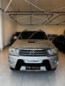 TOYOTA Hilux SW4 3.0 16V 4P SRV 4X4 7 LUGARES TURBO DIESEL AUTOMTICO