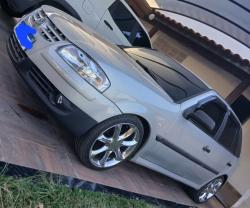 VOLKSWAGEN Gol 1.0 4P G4 FLEX