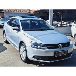 VOLKSWAGEN Jetta 2.0 4P FLEX CONFORTLINE AUTOMTICO