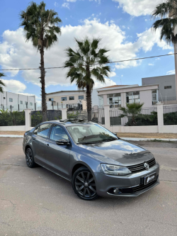 VOLKSWAGEN Jetta 2.0 4P CONFORTLINE FLEX