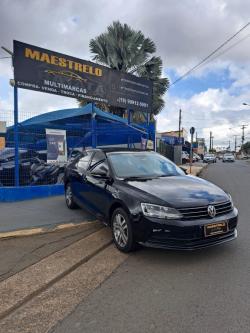 VOLKSWAGEN Jetta 2.0 4P CONFORTLINE FLEX