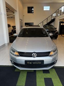 VOLKSWAGEN Jetta 2.0 4P FLEX CONFORTLINE TIPTRONIC AUTOMTICO