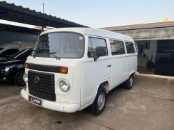 VOLKSWAGEN Kombi 1.4 FLEX STD 9 LUGARES