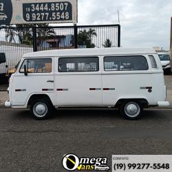 VOLKSWAGEN Kombi 1.4 FLEX STD 9 LUGARES