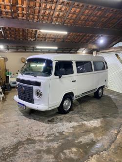 VOLKSWAGEN Kombi 1.4 FLEX STD 9 LUGARES