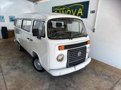 VOLKSWAGEN Kombi 1.4 FLEX STD 9 LUGARES