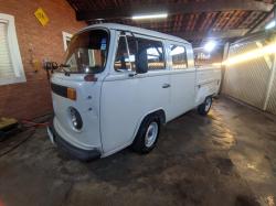 VOLKSWAGEN Kombi 1.6 CABINE DUPLA