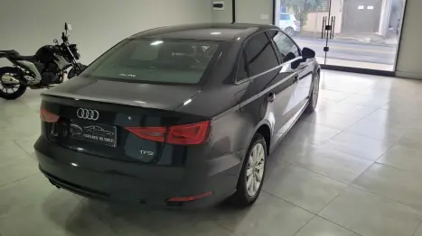 AUDI A3 Sedan 1.4 16V 4P TFSI ATTRACTION AUTOMÁTICO, Foto 4 AUDI A3 Sedan 1.4 16V 4P TFSI ATTRACTION AUTOMÁTICO, Foto 4