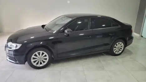 AUDI A3 Sedan 1.4 16V 4P TFSI ATTRACTION AUTOMÁTICO, Foto 5 AUDI A3 Sedan 1.4 16V 4P TFSI ATTRACTION AUTOMÁTICO, Foto 5