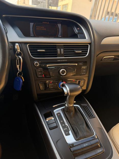 AUDI A4 1.8 4P TFSI AMABIENTE MULTITRONIC AUTOM�TICO, Foto 8