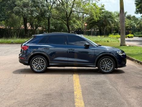 AUDI Q3 1.4 4P TFSI BLACK EDITION S-TRONIC AUTOM�TICO, Foto 4