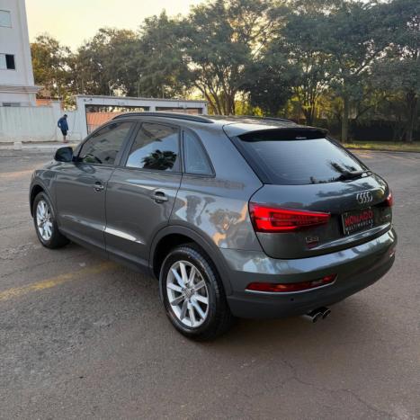 AUDI Q3 1.4 4P TFSI AMBIENTE S-TRONIC AUTOM�TICO, Foto 6