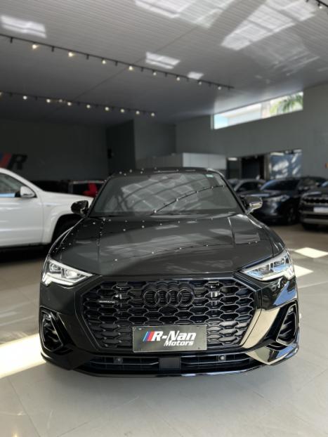 AUDI Q3 2.0 4P 40 TFSI PERFORMANCE BLACK QUATTRO TIPTRONIC AUTOM�TICO, Foto 1