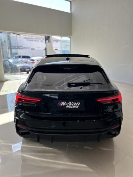 AUDI Q3 2.0 4P 40 TFSI PERFORMANCE BLACK QUATTRO TIPTRONIC AUTOM�TICO, Foto 5