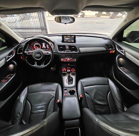 AUDI Q3 2.0 4P TFSI AMBITION QUATTRO S-TRONIC AUTOM�TICO, Foto 2