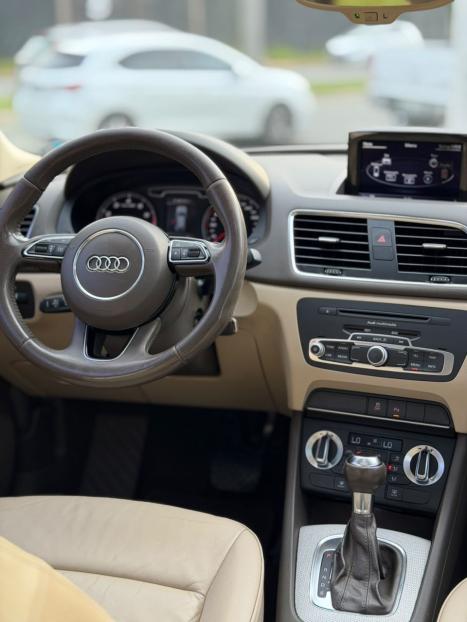 AUDI Q3 2.0 4P TFSI AMBITION QUATTRO S-TRONIC AUTOM�TICO, Foto 7