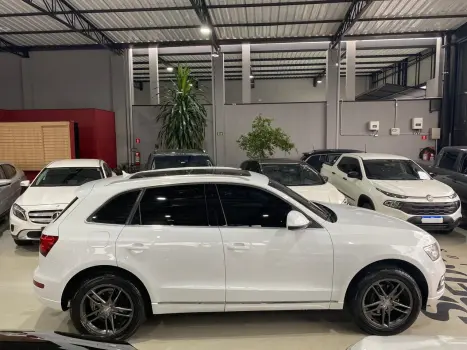 AUDI Q5 2.0 16V 4P TFSI AMBIENTE 16V 225CV AUTOM�TICO, Foto 4