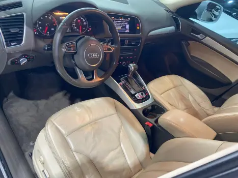 AUDI Q5 2.0 16V 4P TFSI AMBIENTE 16V 225CV AUTOM�TICO, Foto 9