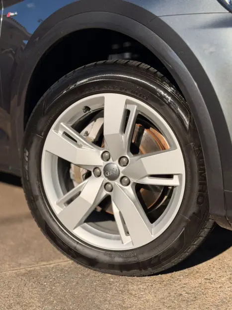 AUDI Q5 2.0 16V 4P TFSI SPORTBACK S-LINE S-TRONIC QUATTRO AUTOM�TICO, Foto 5