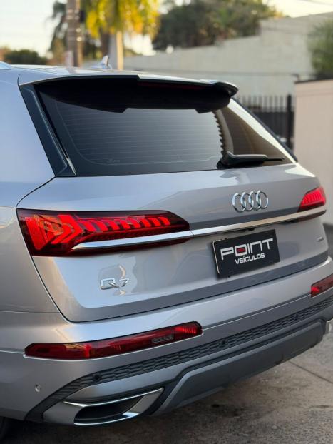 AUDI Q7 3.0 V6 24V 4P TFSI QUATTRO AUTOM�TICO, Foto 2